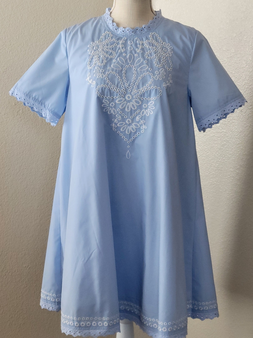 NWT Moon River Blue Embroidered Eyelet Babydoll Swing Mini Dress Size M